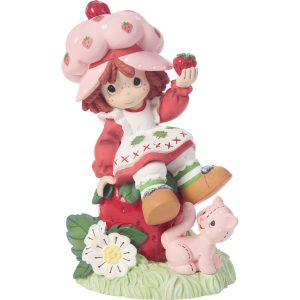 Strawberry Shortcake You're So Berry Sweet Figurine
