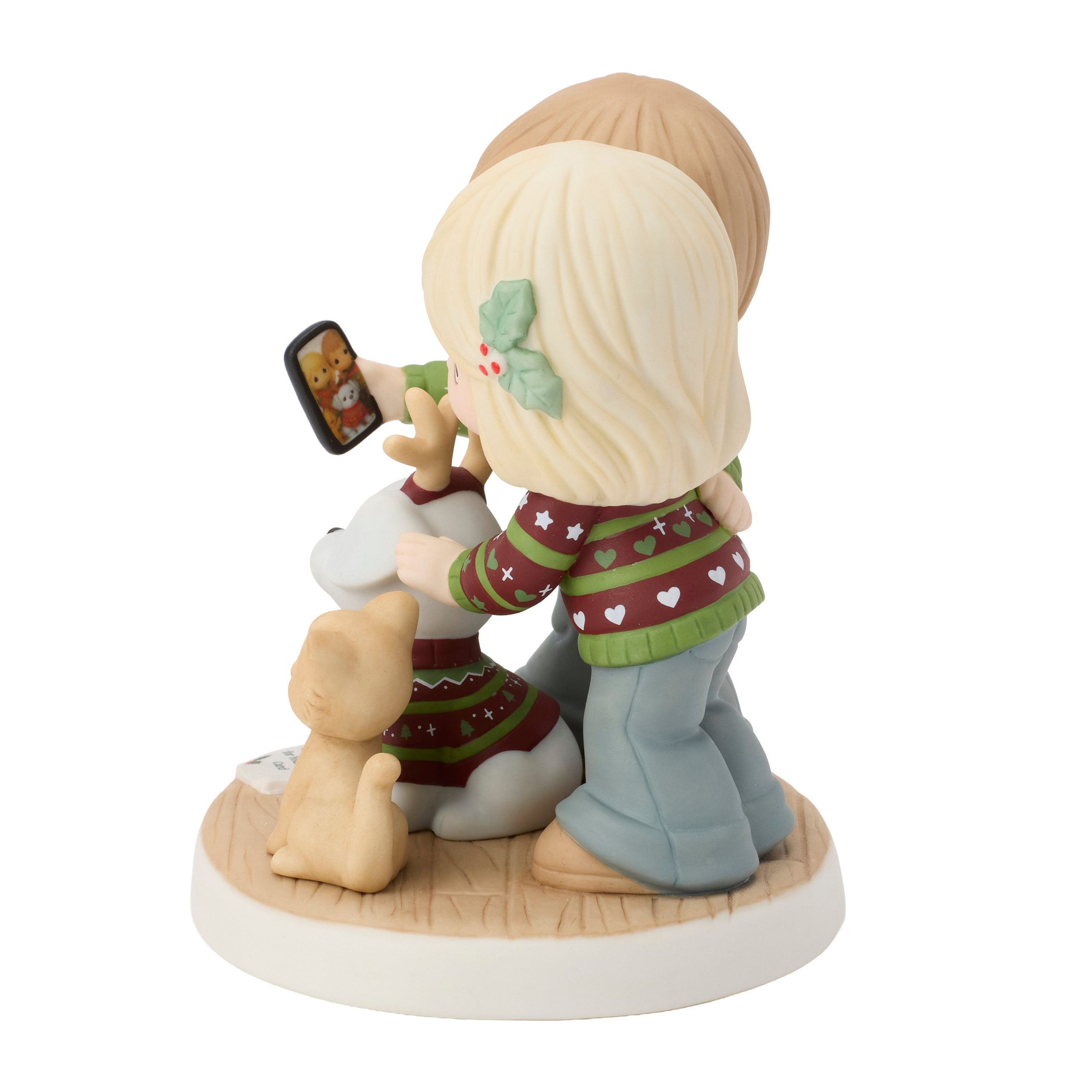 Capture The Love And Laughter This Season Figurine - Image 8