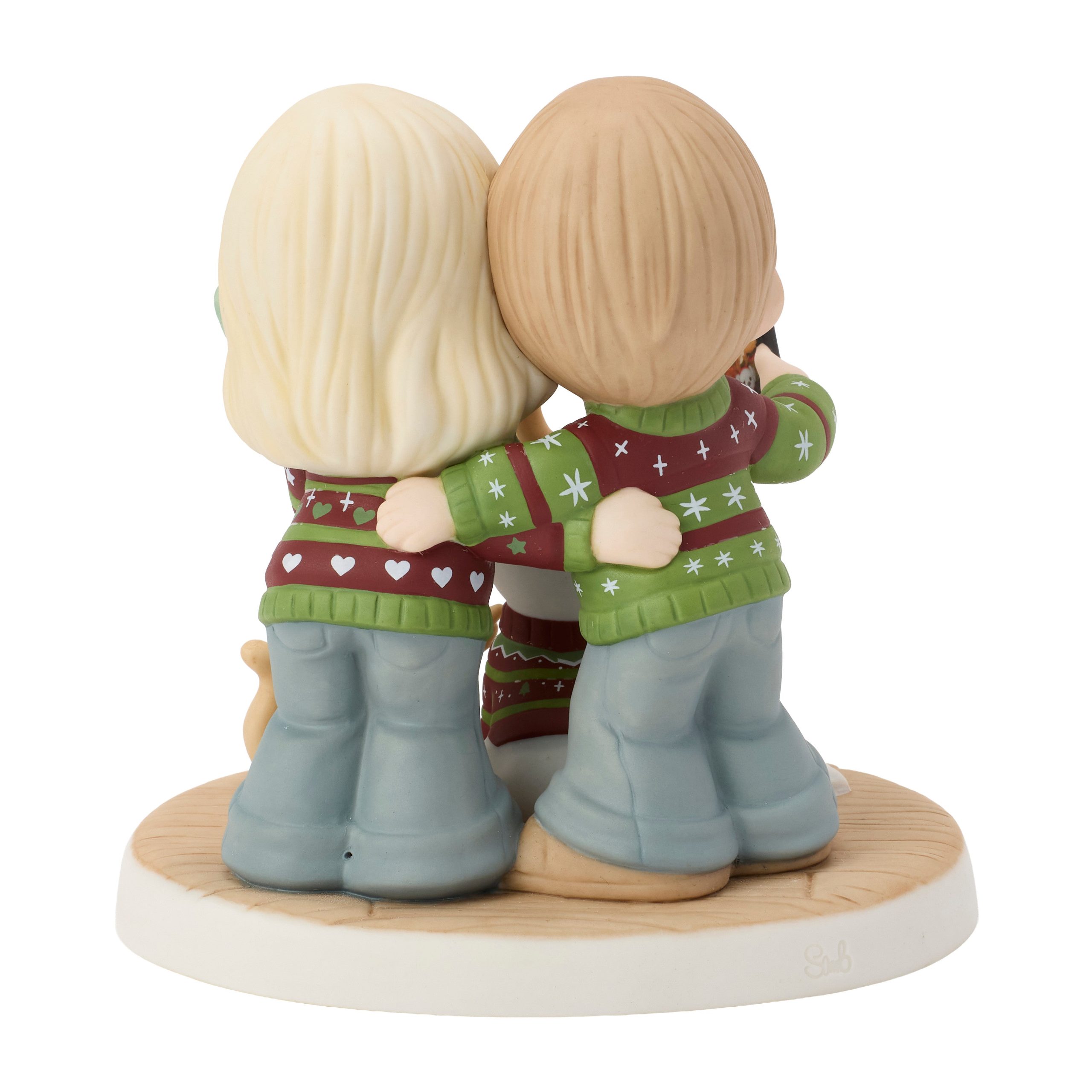 Capture The Love And Laughter This Season Figurine - Image 10