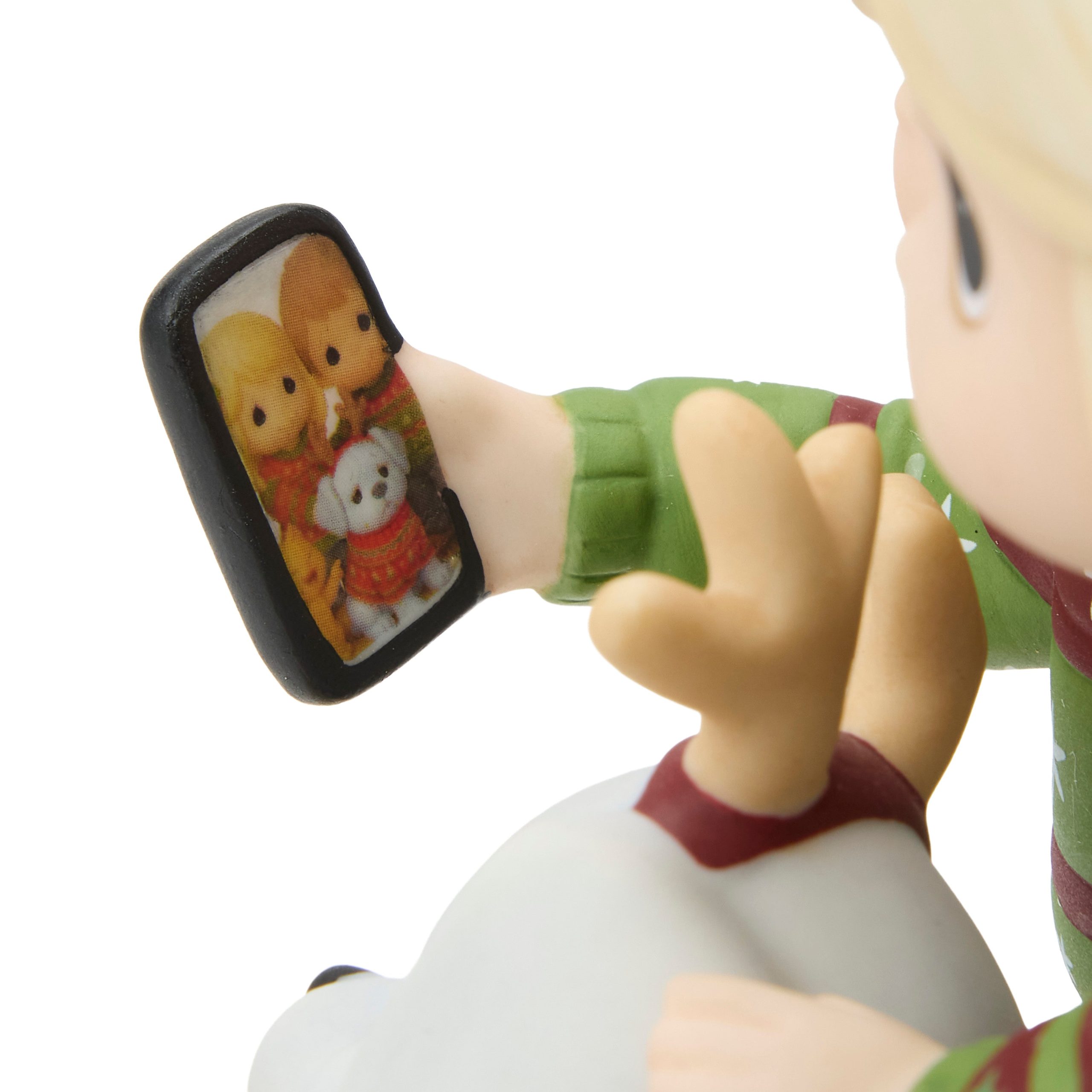 Capture The Love And Laughter This Season Figurine - Image 3