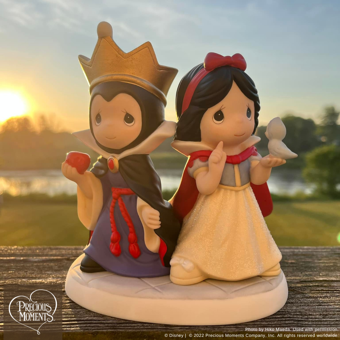 Let Love Prevail Disney Snow White And The Seven Dwarfs Figurine - Image 5
